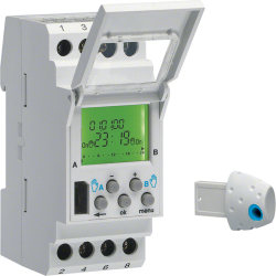 EE181-Programator-cyfrowy-astronomiczny-2-styki-CO-16A-230VAC-2-modułowy-Hager-Polo