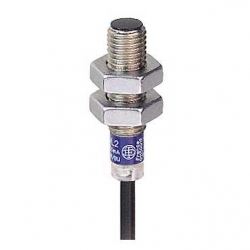 XS608B1PBL2-Czujnik-indukcyjny-M8-2-5mm-12-48V-DC-PNP-1R-kabel-2m-Schneider-Electric